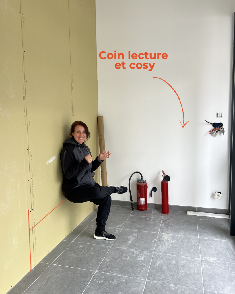 Coin lecture et espace cosy pour détente et relaxation dans le studio Pilates à Lorient.